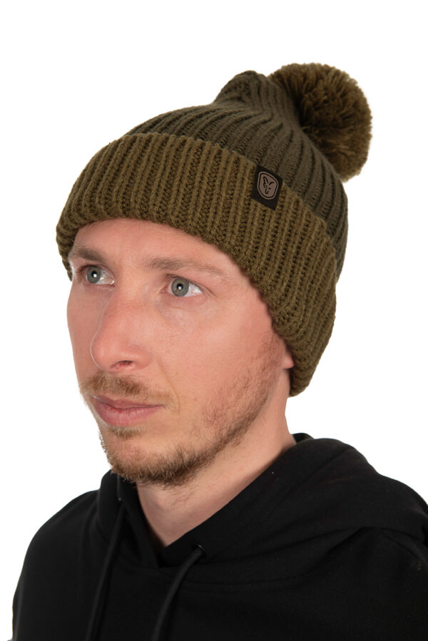 fox_beanie_hat_bobble_main